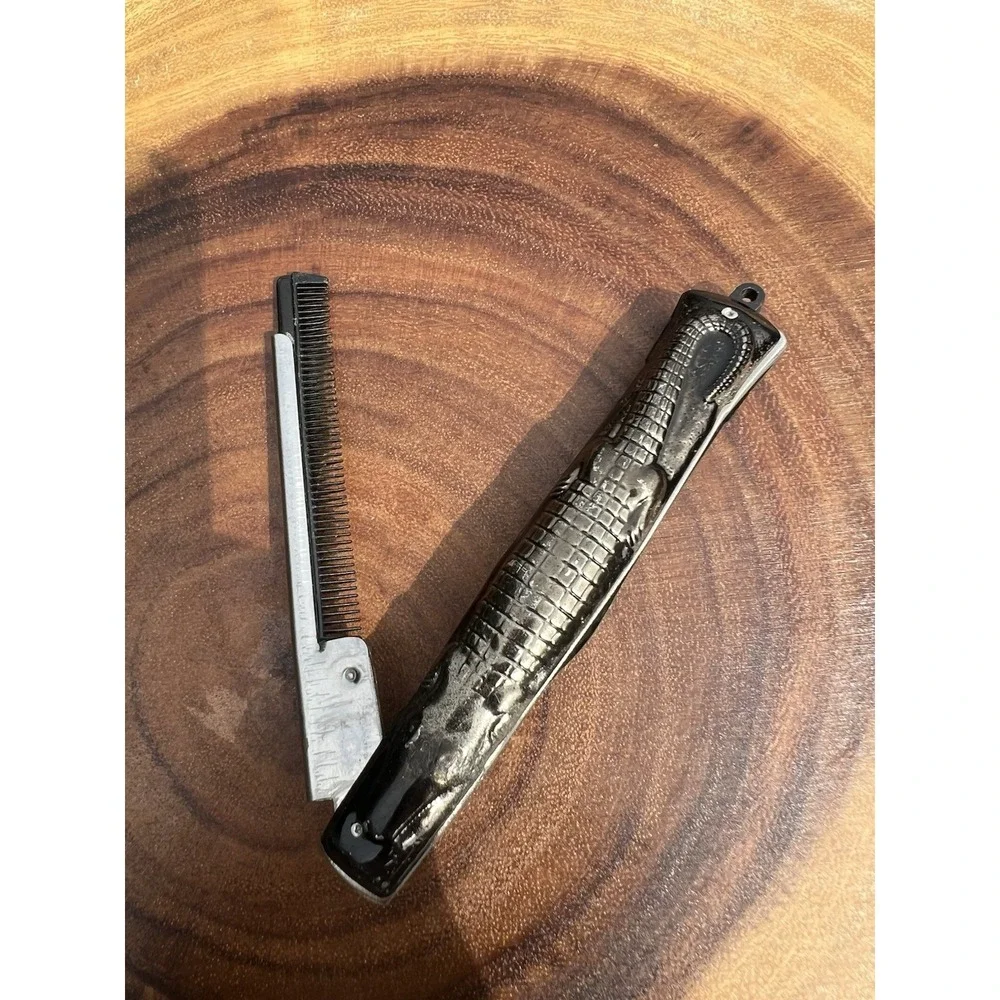 Vintage Folding Alligator Crocodile Pocket Comb 5